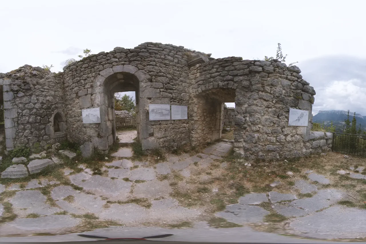 Photographic survey of the Château de Montbel ruins